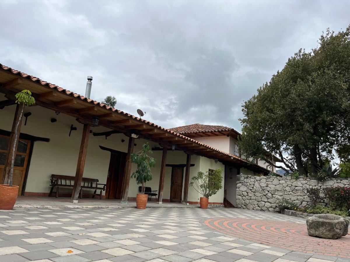 Hosteria La Condesa Honorato Vásquez Esterno foto